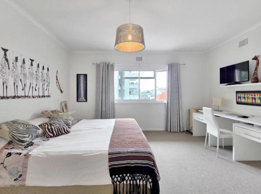 To Let 1 Bedroom Property for Rent in Sea Point Western Cape